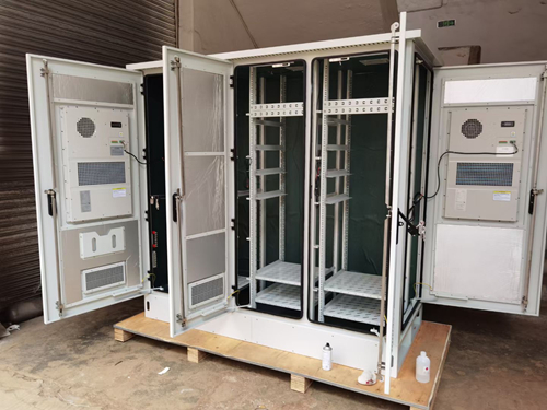 Three compartments outdoor telecom cabinet with air conditioner